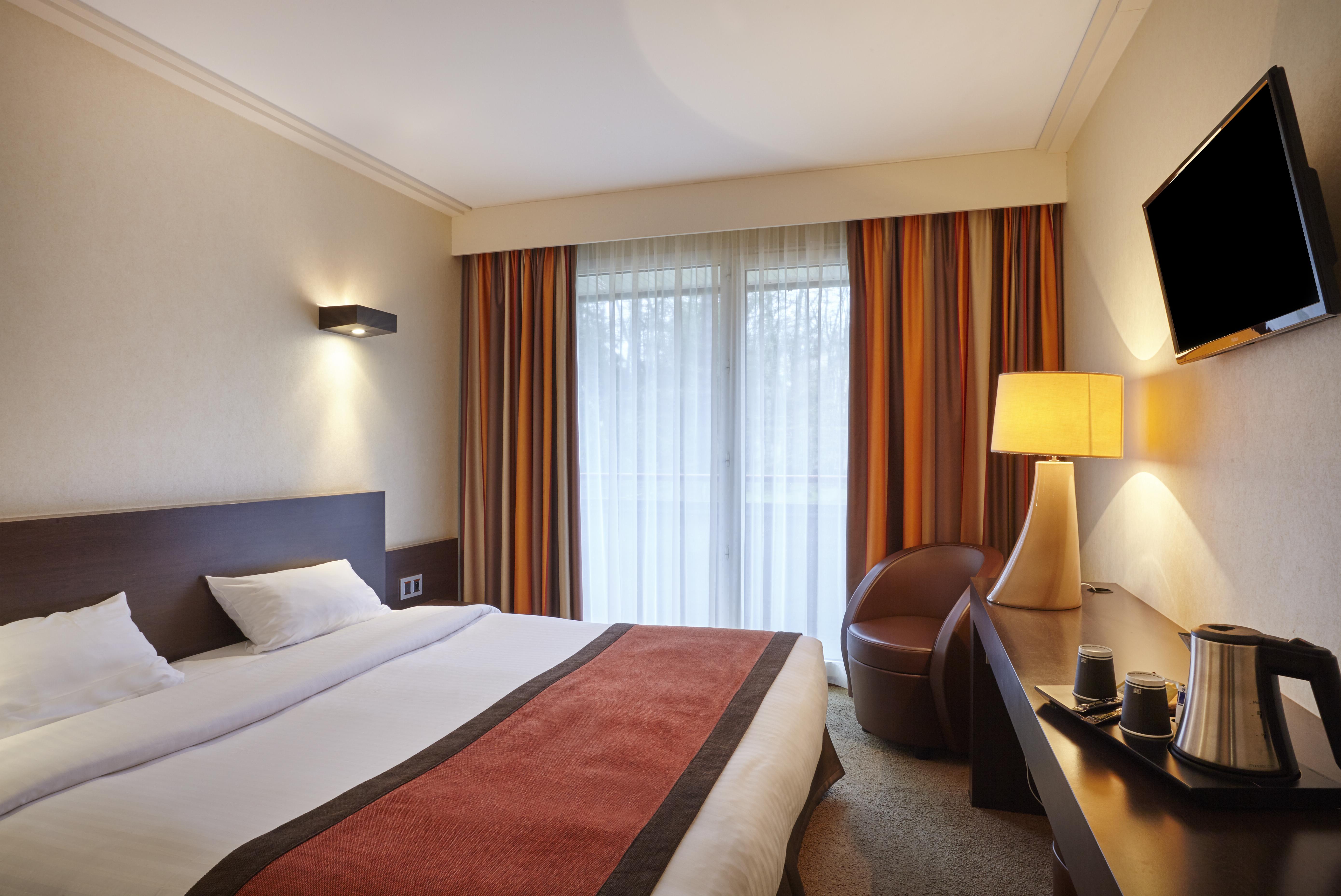 Hotel Spa Du Beryl Bagnoles de l'Orne Normandie Kültér fotó